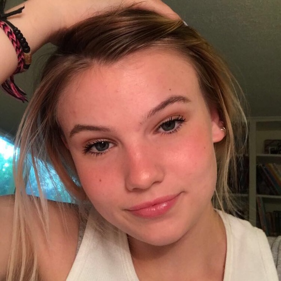 Meet your Posher, Olivia - Picture 1 of 1